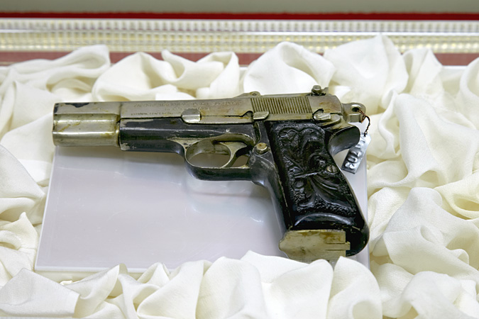 Kim Il Sung's pistol