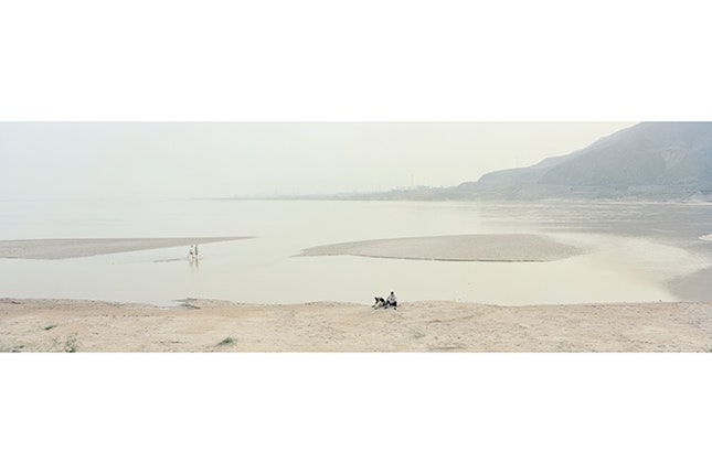 A couple on the banks of the Yellow River