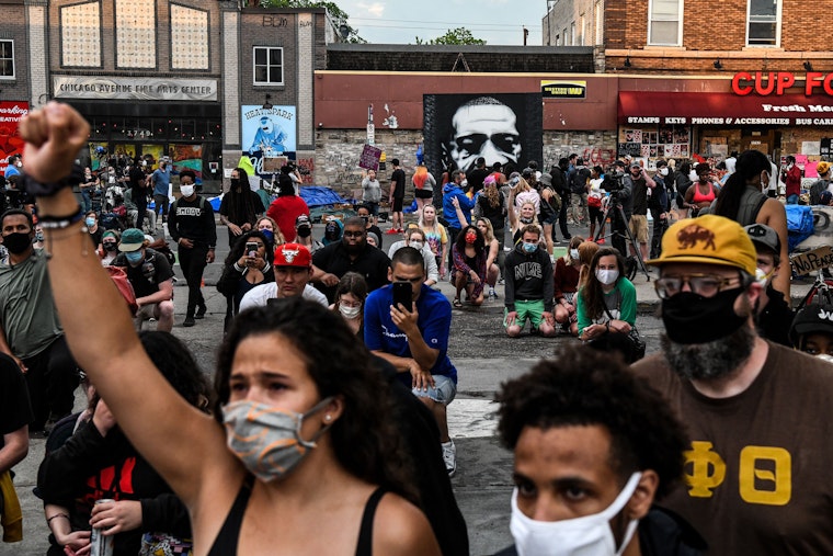 Demonstrators kneel and demand action against police brutality, in Minneapolis, Minnesota, on June 2, 2020. Photo credit: © Chandan Khanna/AFP/Getty Demonstrators kneel at a protest