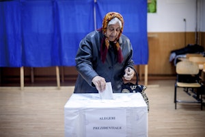 Older woman votes